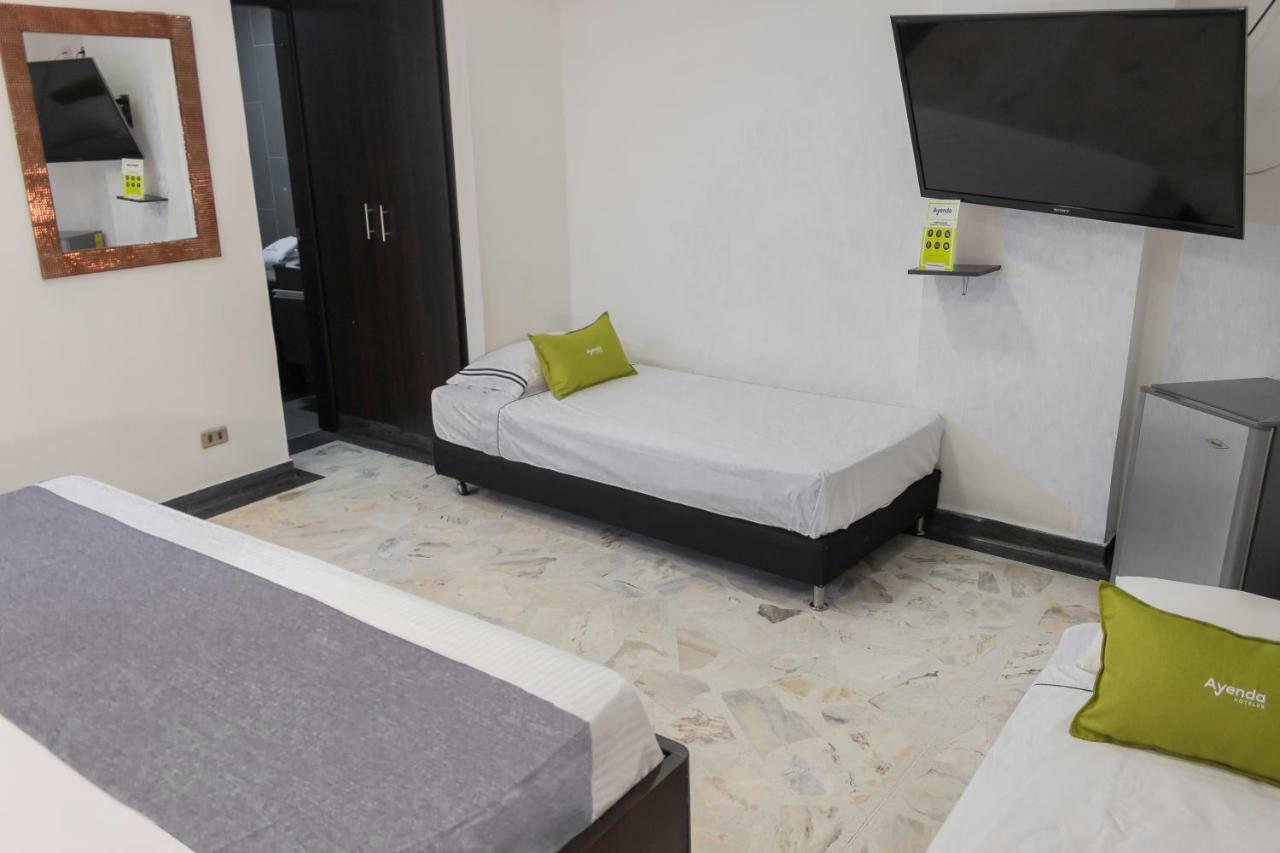 Hotel Calasanz Real Medellin Exterior photo